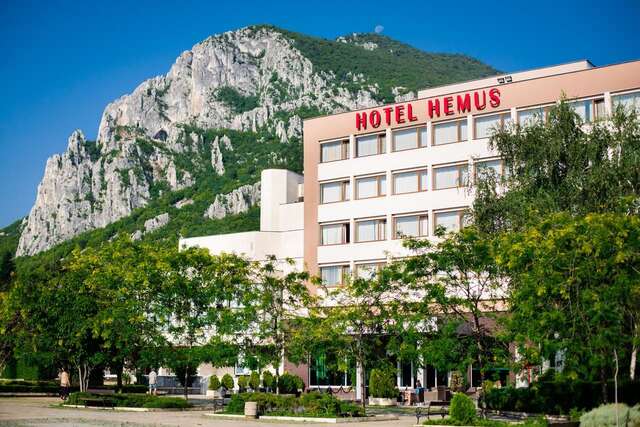 Отель Hemus Hotel - Vratza Vratsa-3